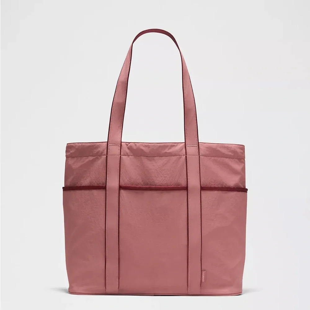 Lululemon Daily Multi-Pocket Tote Bag 20L- Red Clay/Rockwood - Picture 9 of 11